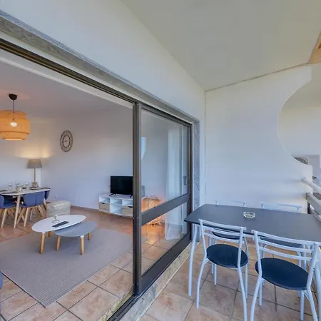 Apartment T2 Renovated With Ocean View Vilamoura