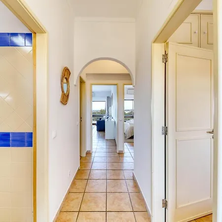Apartment T2 Renovated With Ocean View Vilamoura *