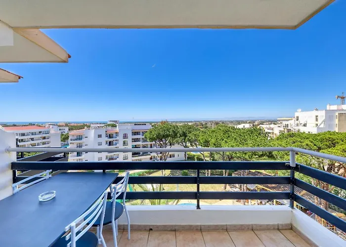 Apartment T2 Renovated With Ocean View Vilamoura *